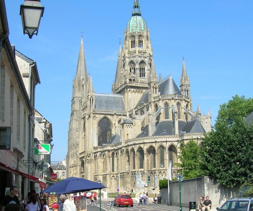 Les Pommiers Duplex Cosy Tout Confort Dans Maison Neuve Avec Terrasse Entree Independante 5 Mn De Bayeux Et 10 Mn Plage Du Debarquement Sommervieu Exterior foto